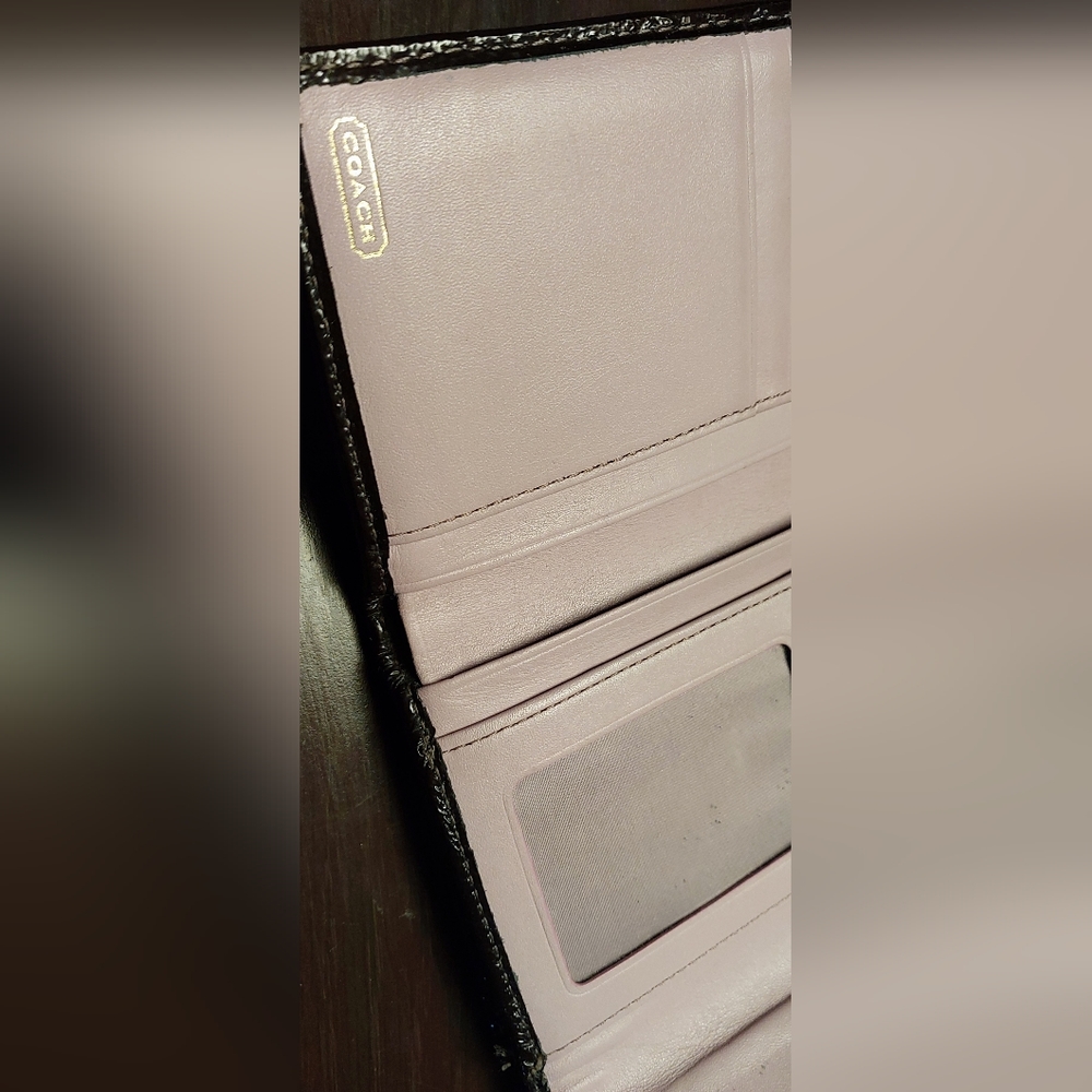Coach Trifold Wallet - Picture 3 of 4
